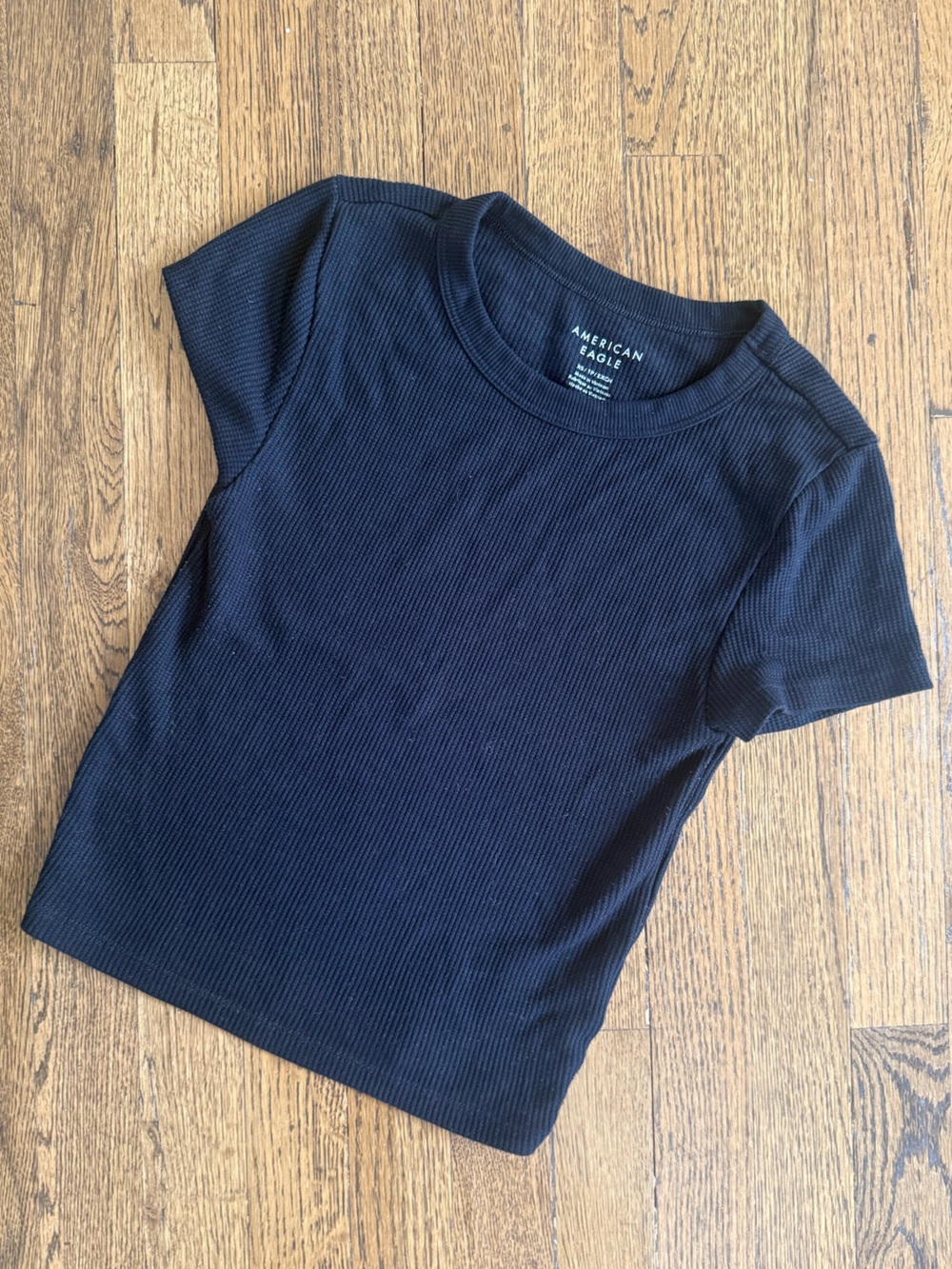American Eagle Outfitters Women’s Black Muscle Tee